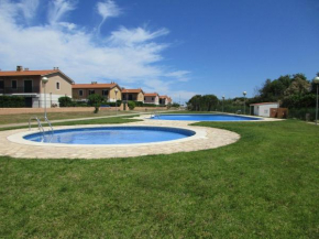 Отель Casa Mas Pinell 93  Торроэлья-Де-Монгри